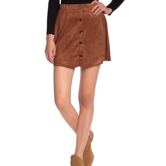 NWT: Angie Faux Suede Button Front Mini Skirt - Picture 3 of 6